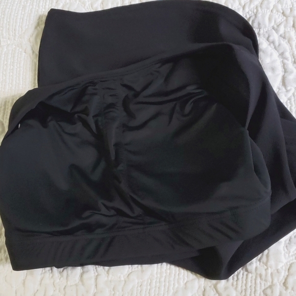 32° Cool Tank Top with Bra -- Gym or Swim Size L NWOT - Picture 3 of 4